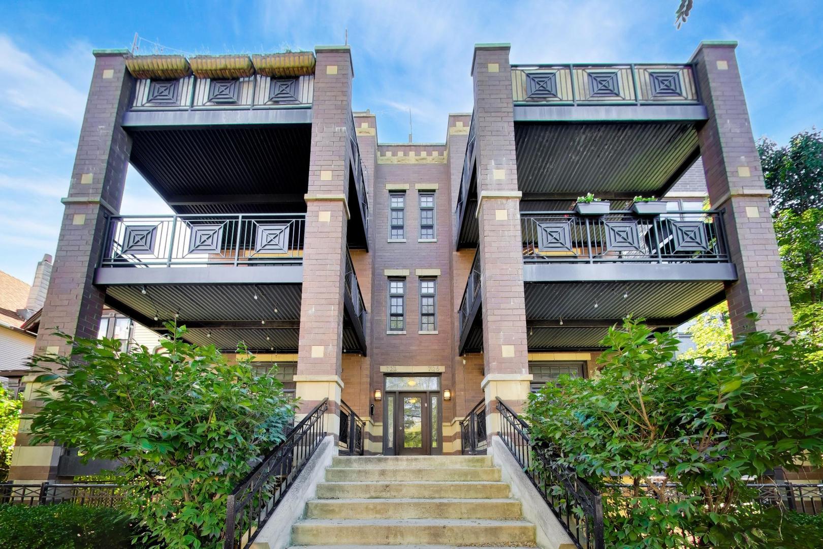 725 W Diversey Parkway 3w Property Photo 1