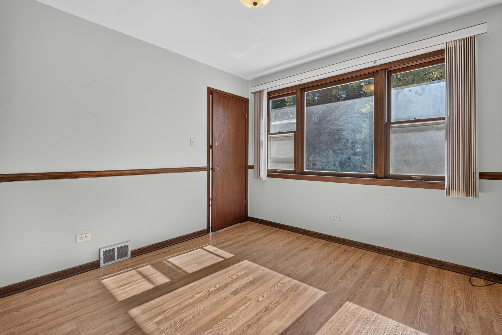 2829 W 101st Street Property Photo 12