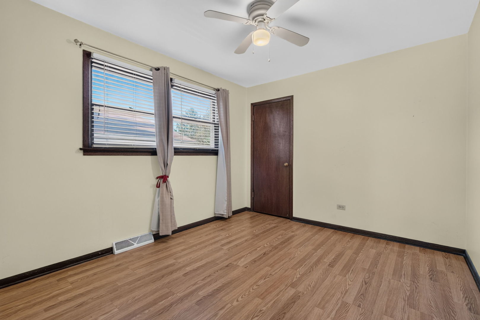 2829 W 101st Street Property Photo 16