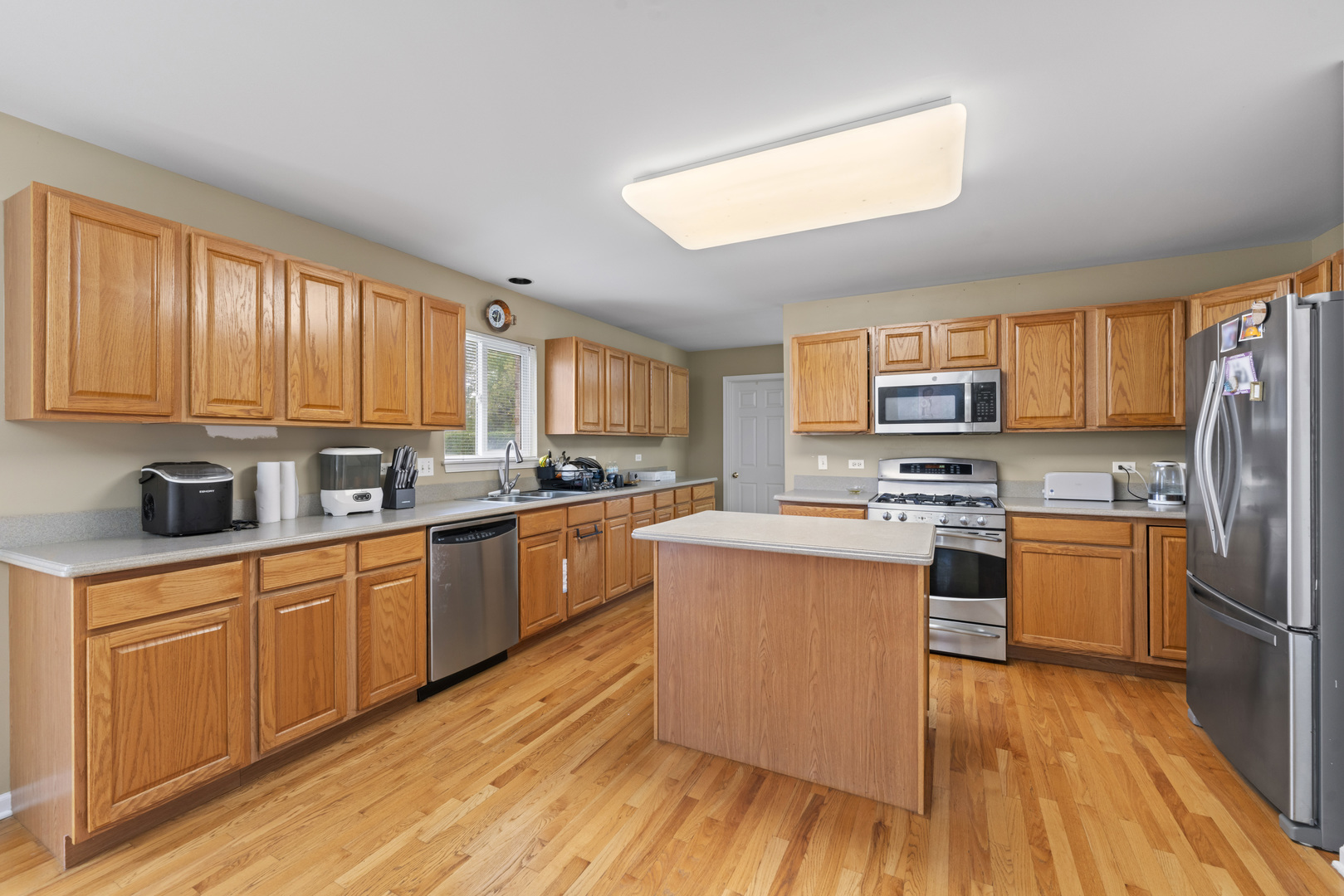 1381 Callen Lane Property Photo 4