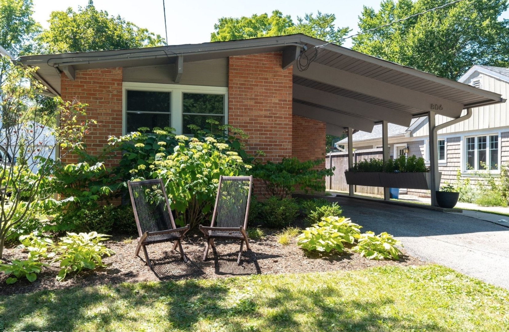 806 Pleasant Avenue Property Photo 1