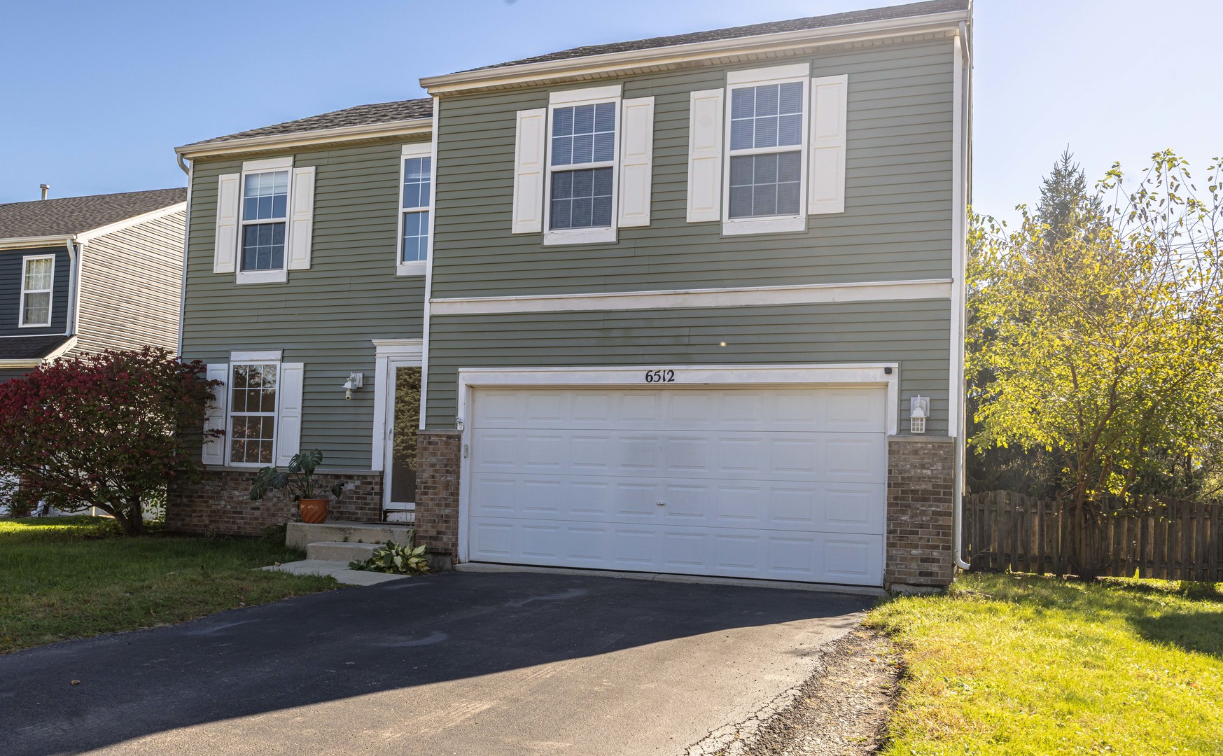 6512 Cascade Ridge Drive Property Photo 1
