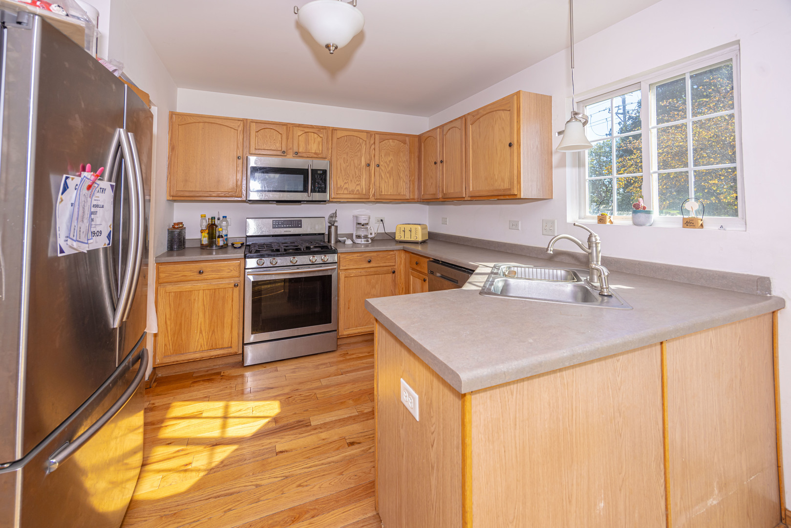 6512 Cascade Ridge Drive Property Photo 5