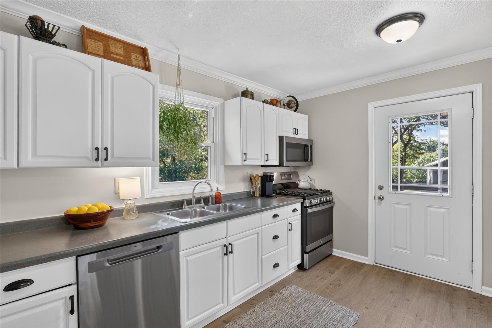 1284 Lake Summerset Road Property Photo 11