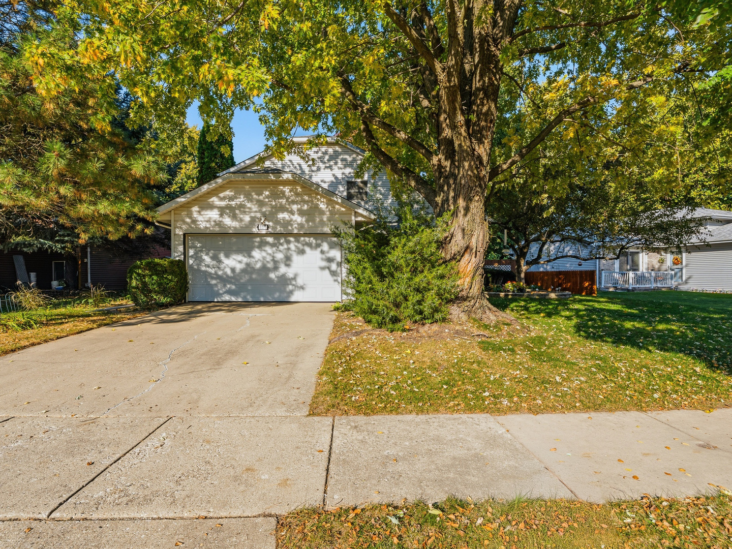 3237 Longford Drive Property Photo 1
