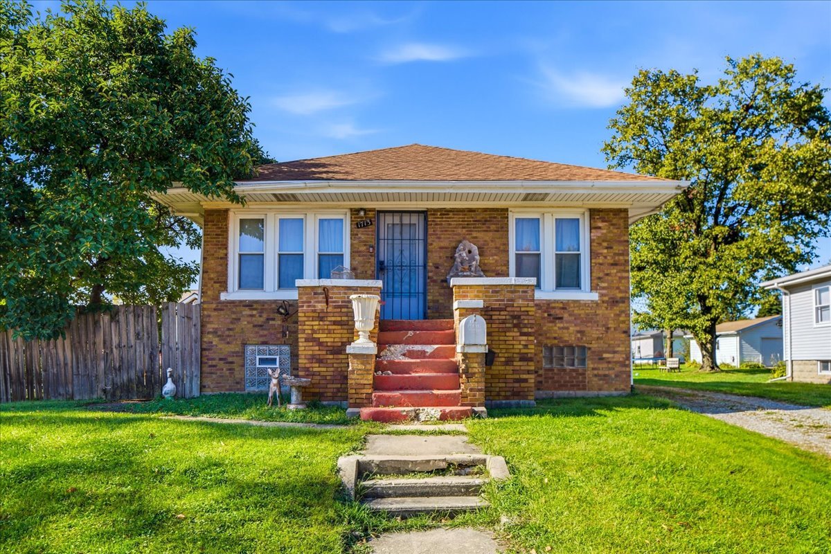 1713 Cora Street Property Photo 1