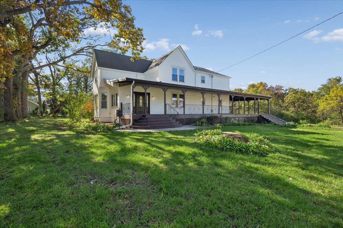 22710 Cottage Grove Avenue Property Photo 1