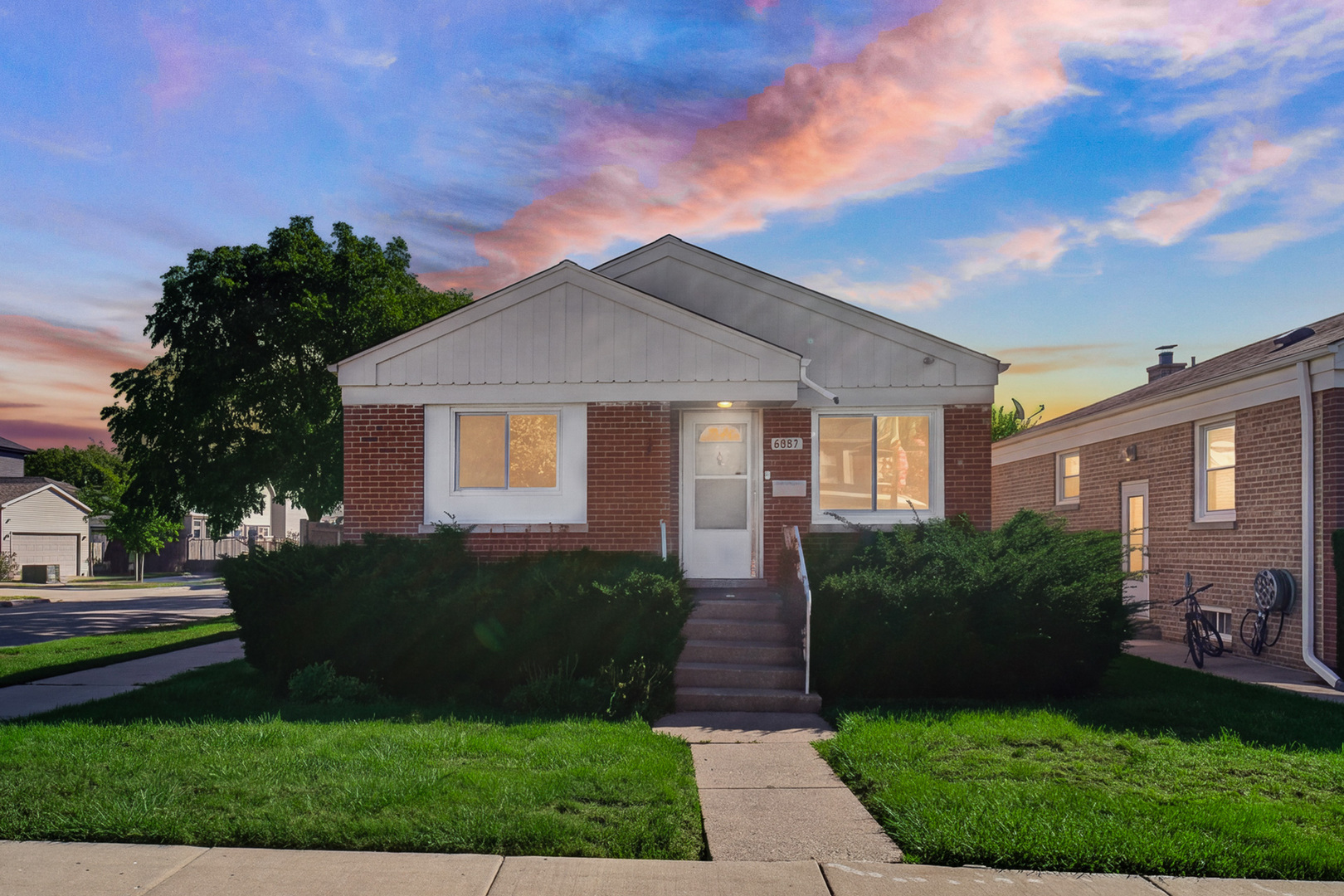 6557 N Troy Street Property Photo 1