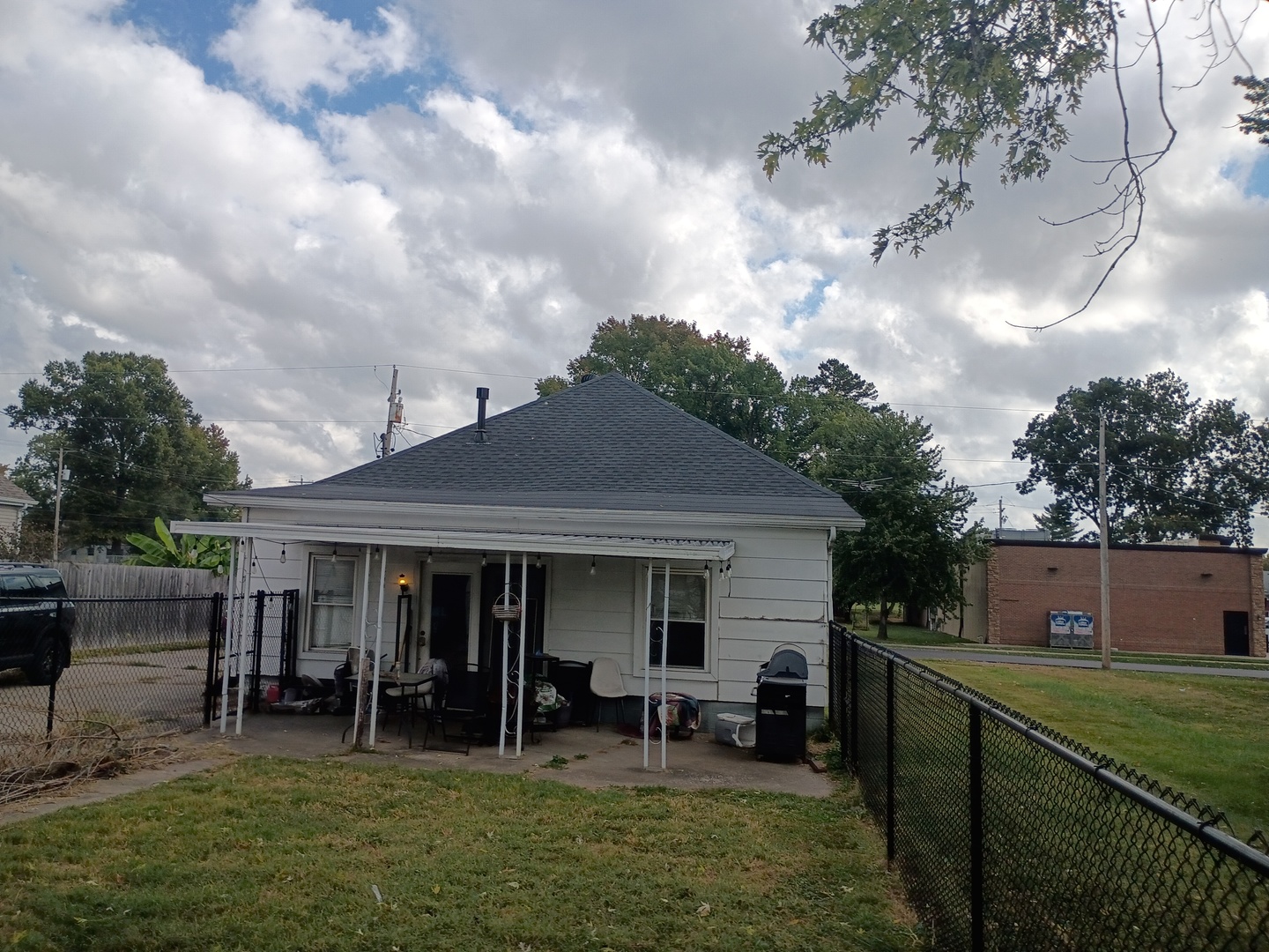 1210 N Logan Street Property Photo 1
