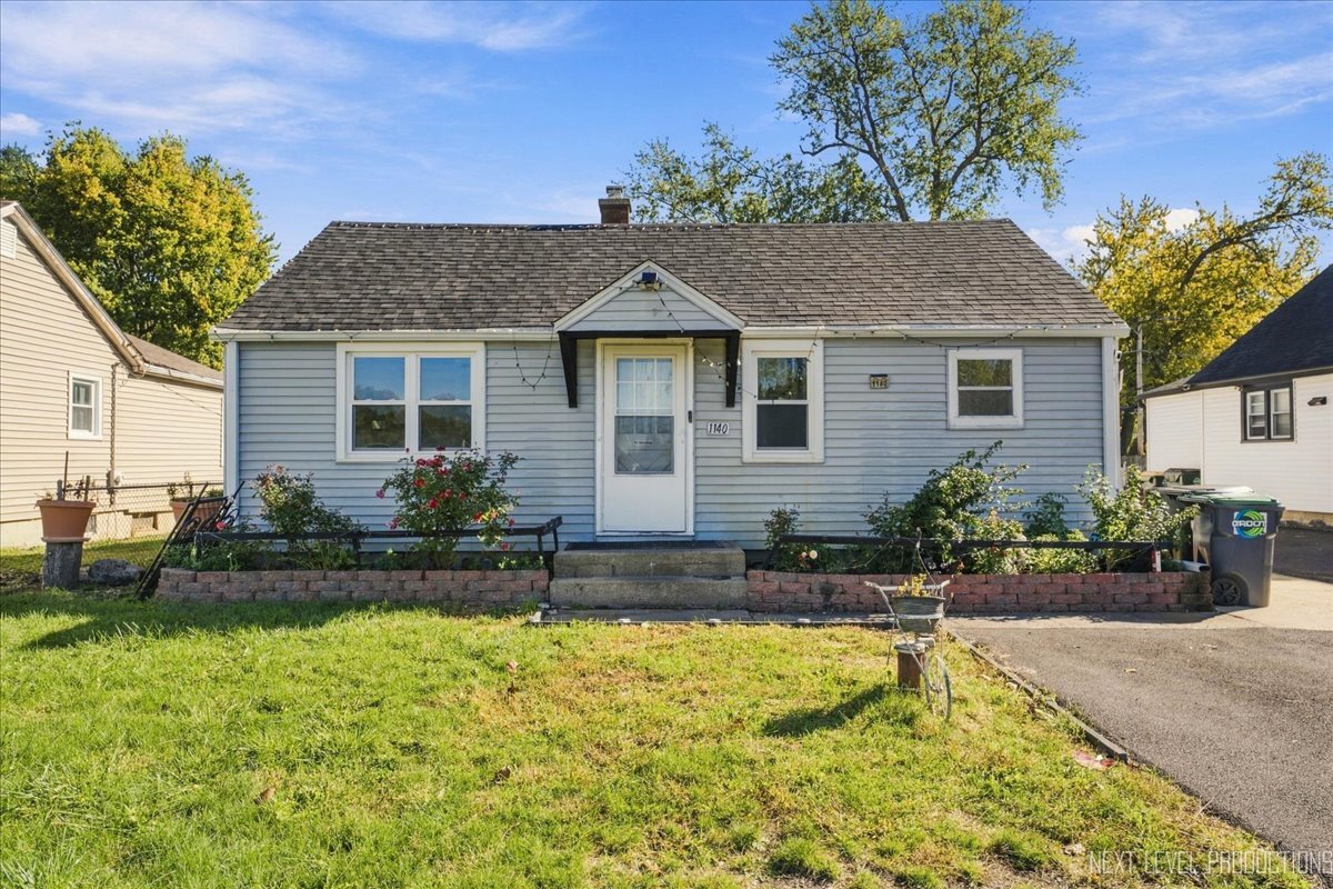 1140 S Spencer Street Property Photo 1