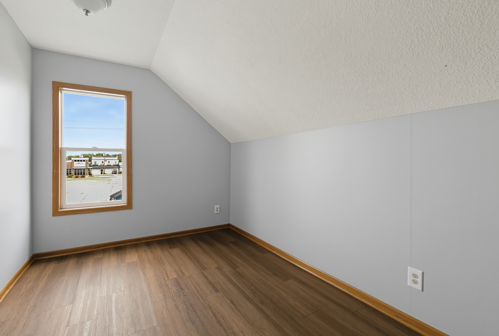 717 17th Avenue Property Photo 27