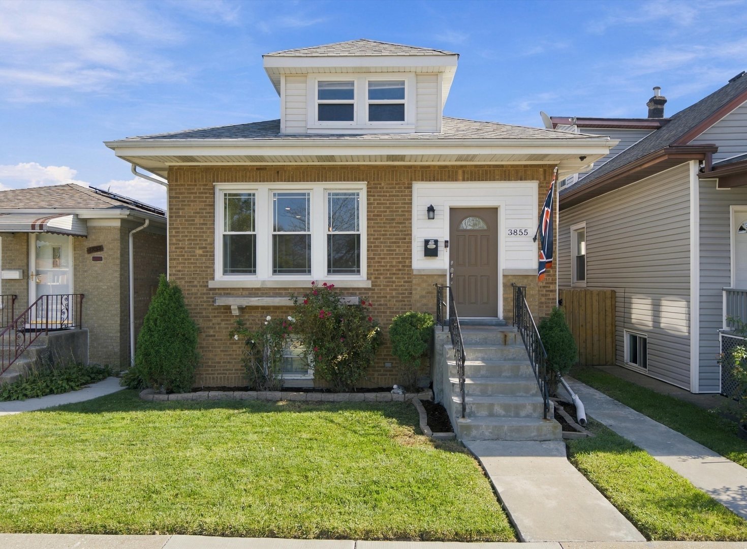 3855 N New England Avenue Property Photo 1