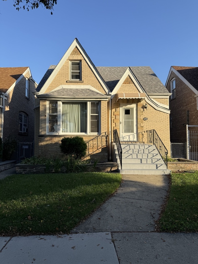 3916 W 59th Place Property Photo 1