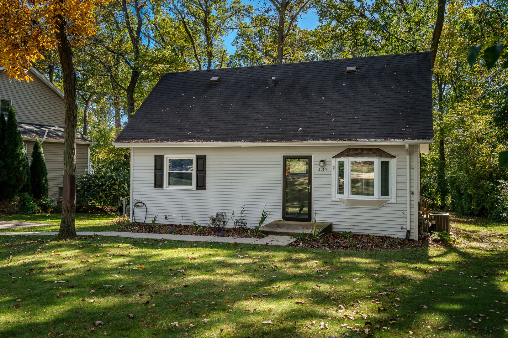 237 Rochester Road Property Photo 1
