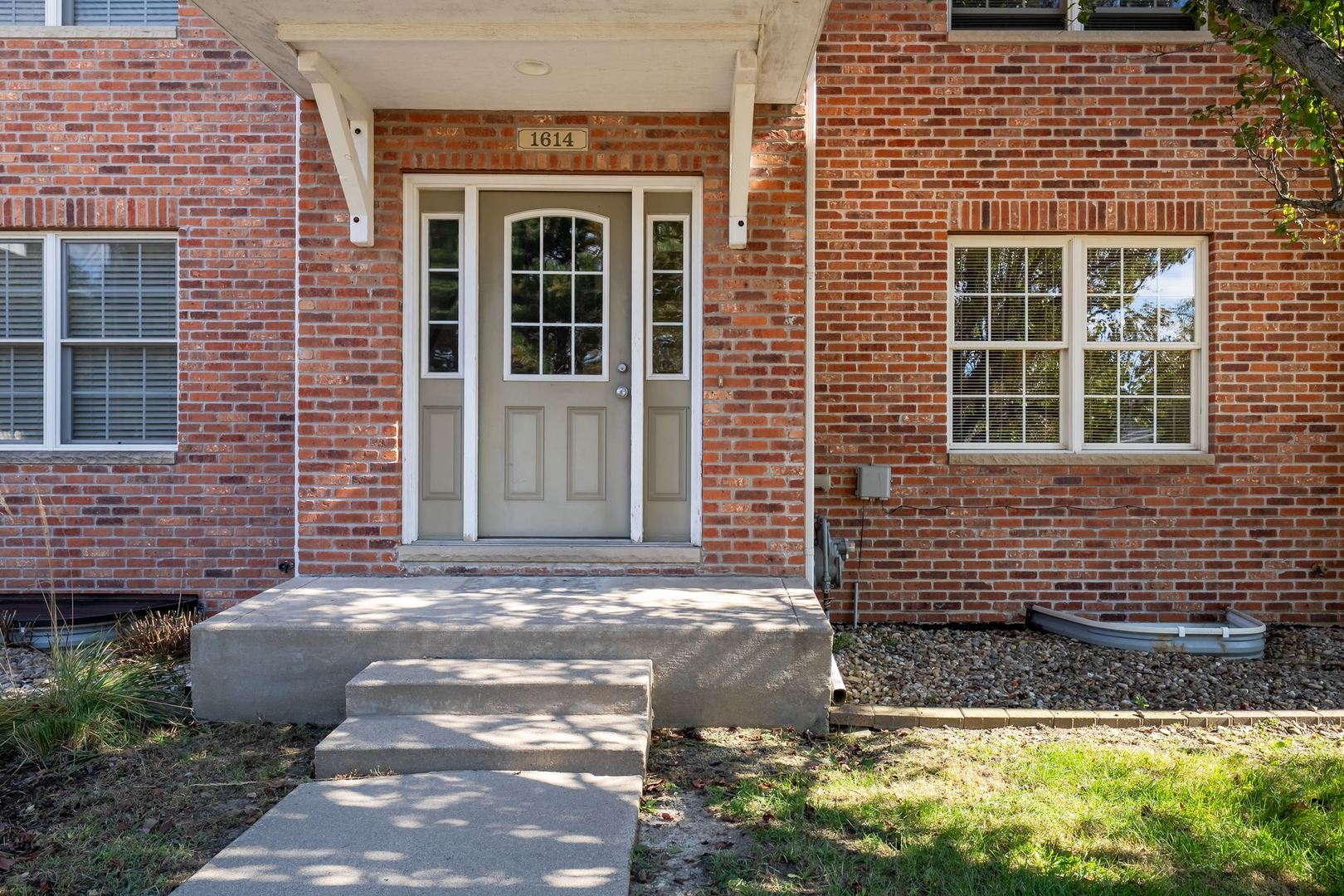 1614 Belclare Road Property Photo 2