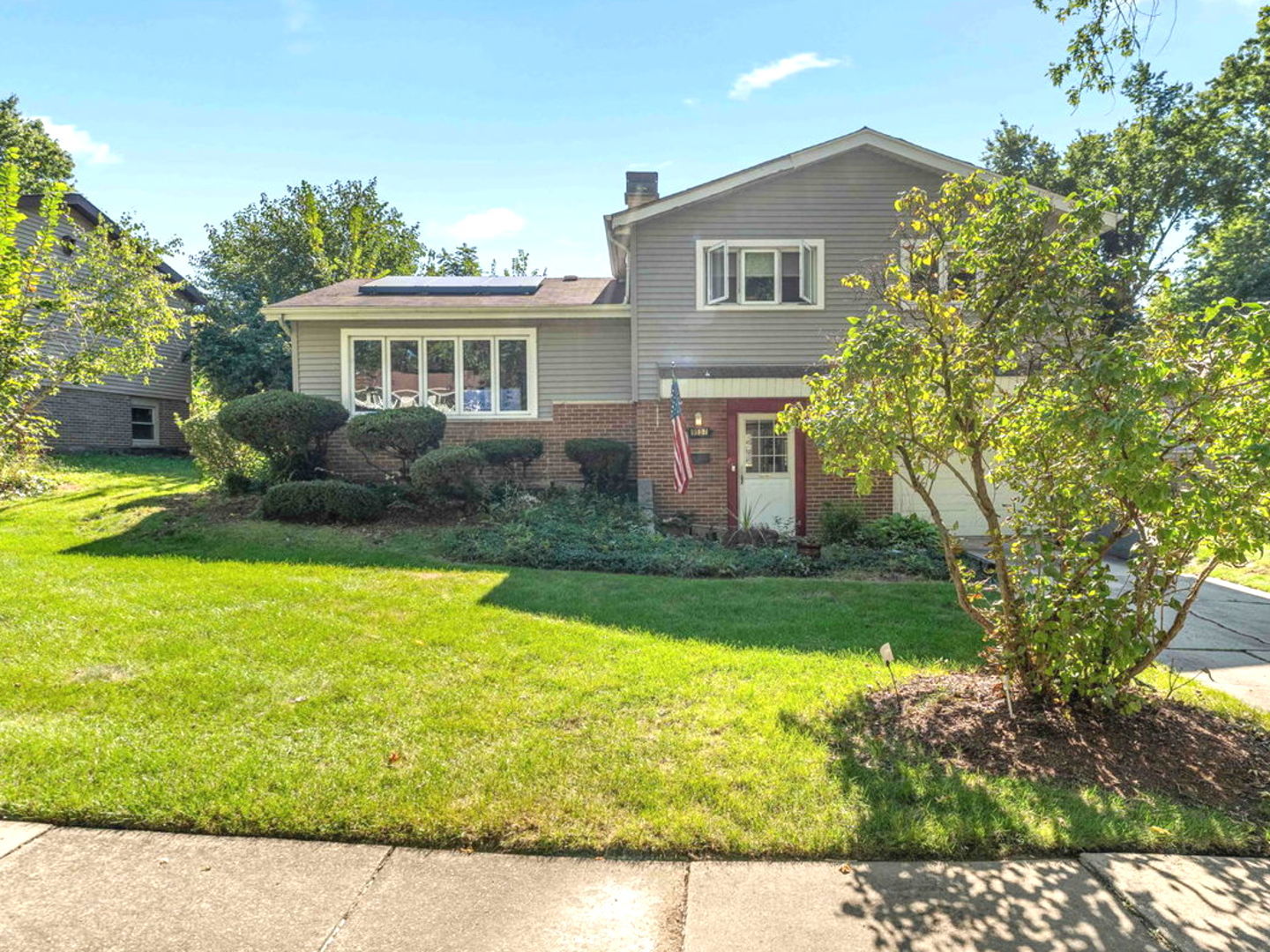 9137 W 91st Place Property Photo 1