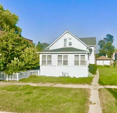 837 Commonwealth Avenue Property Photo 1