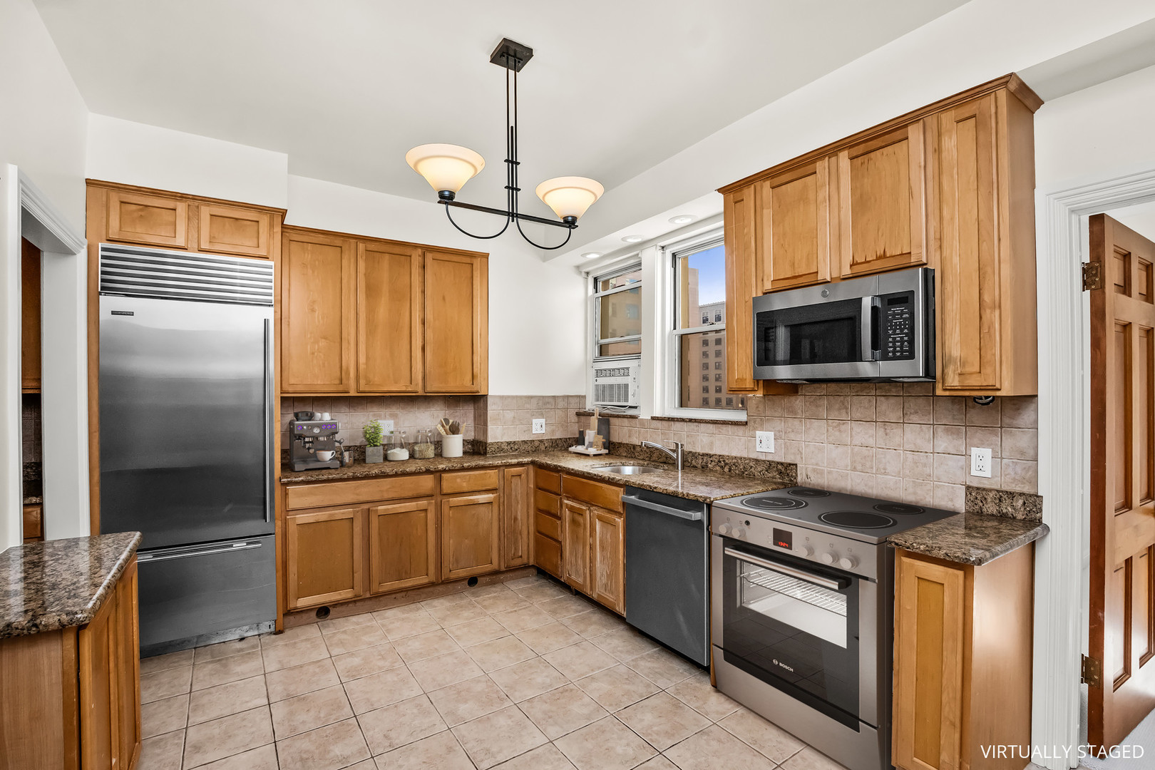 2912 N Commonwealth Avenue 5a Property Photo 10