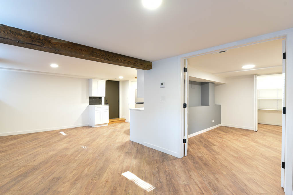 841 N Maplewood Avenue Gr Property Photo 10
