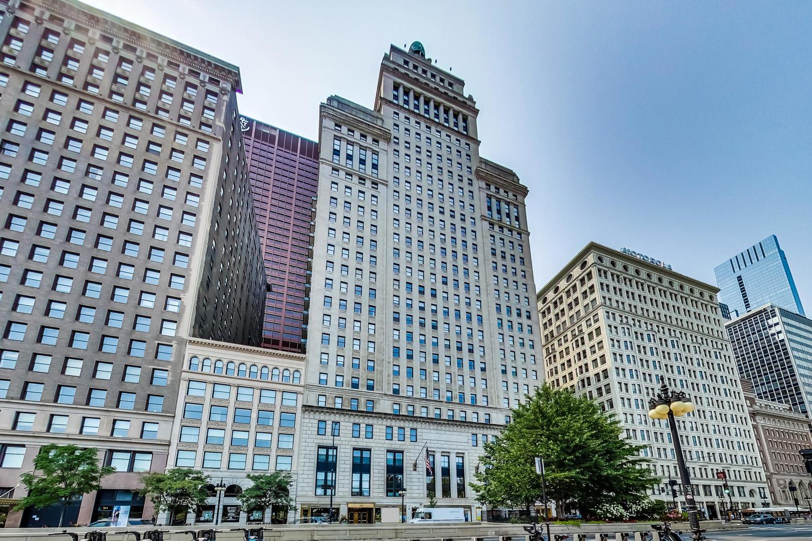 310 S Michigan Avenue 1700 Property Photo 1