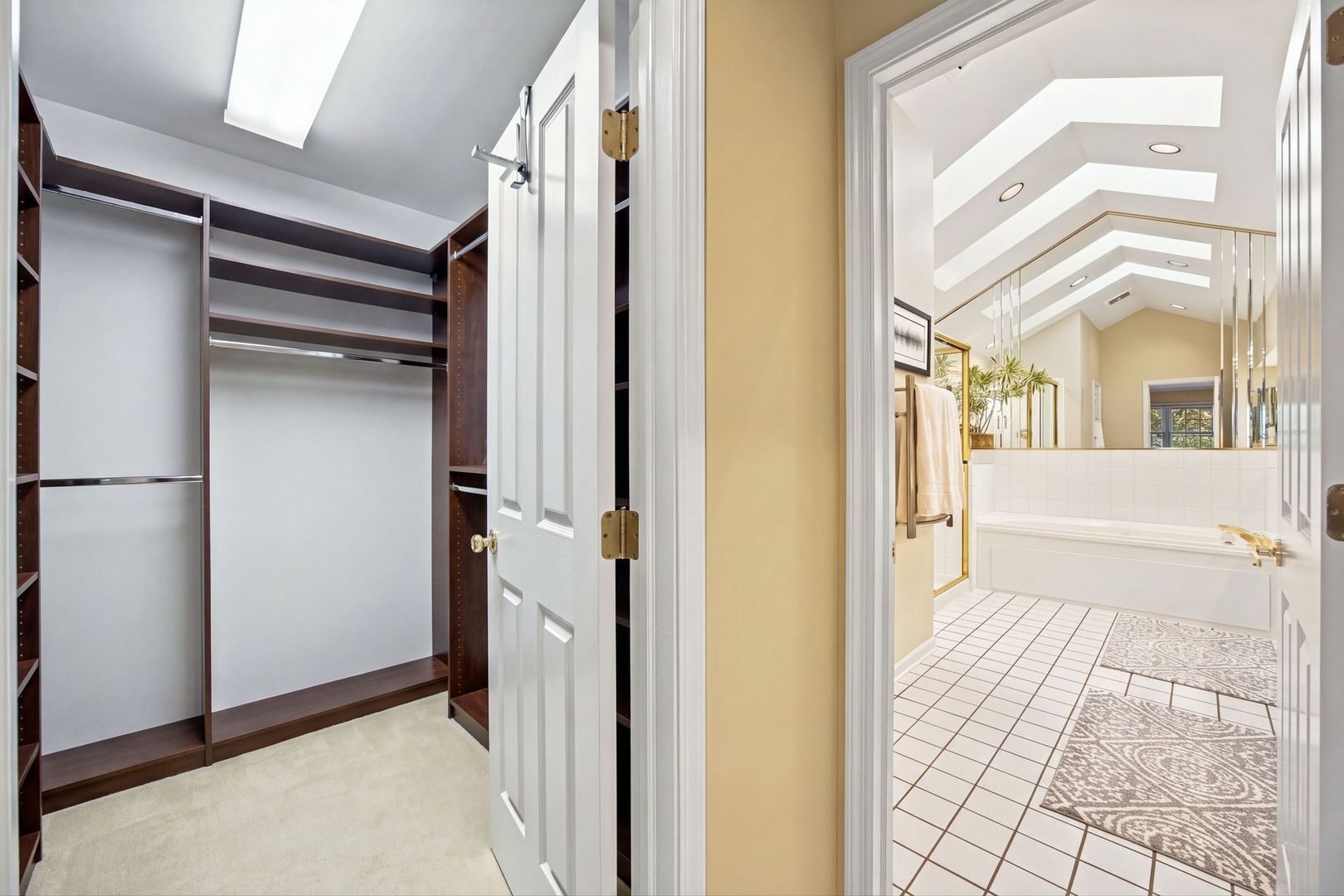 112 Rutgers Court Property Photo 14