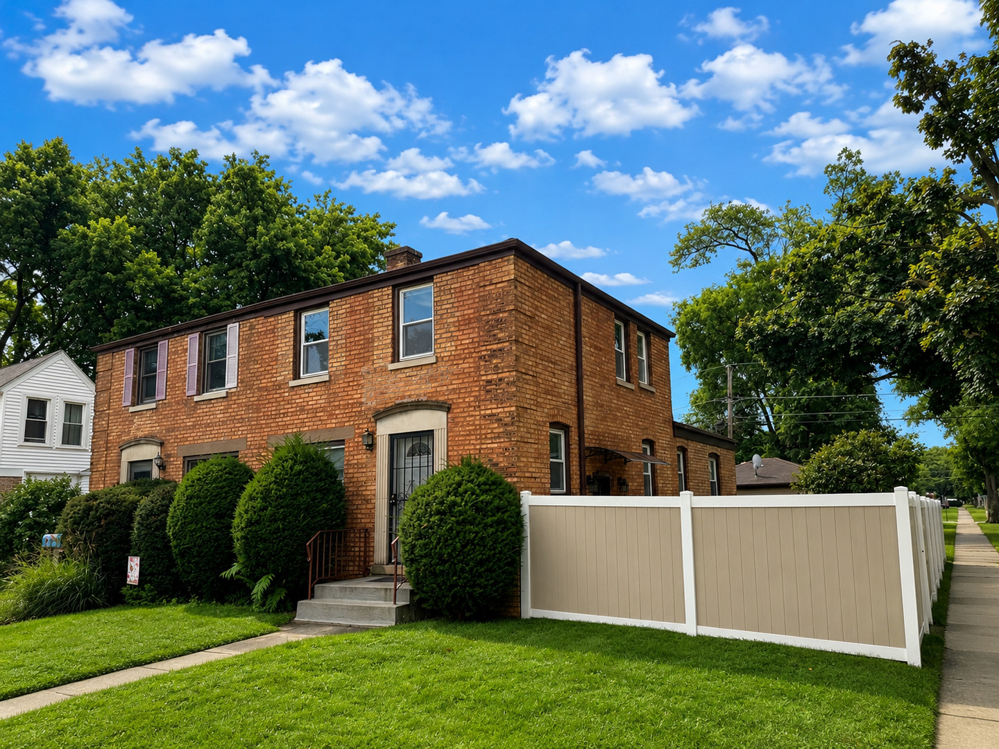 1693 Linden Street Property Photo 1