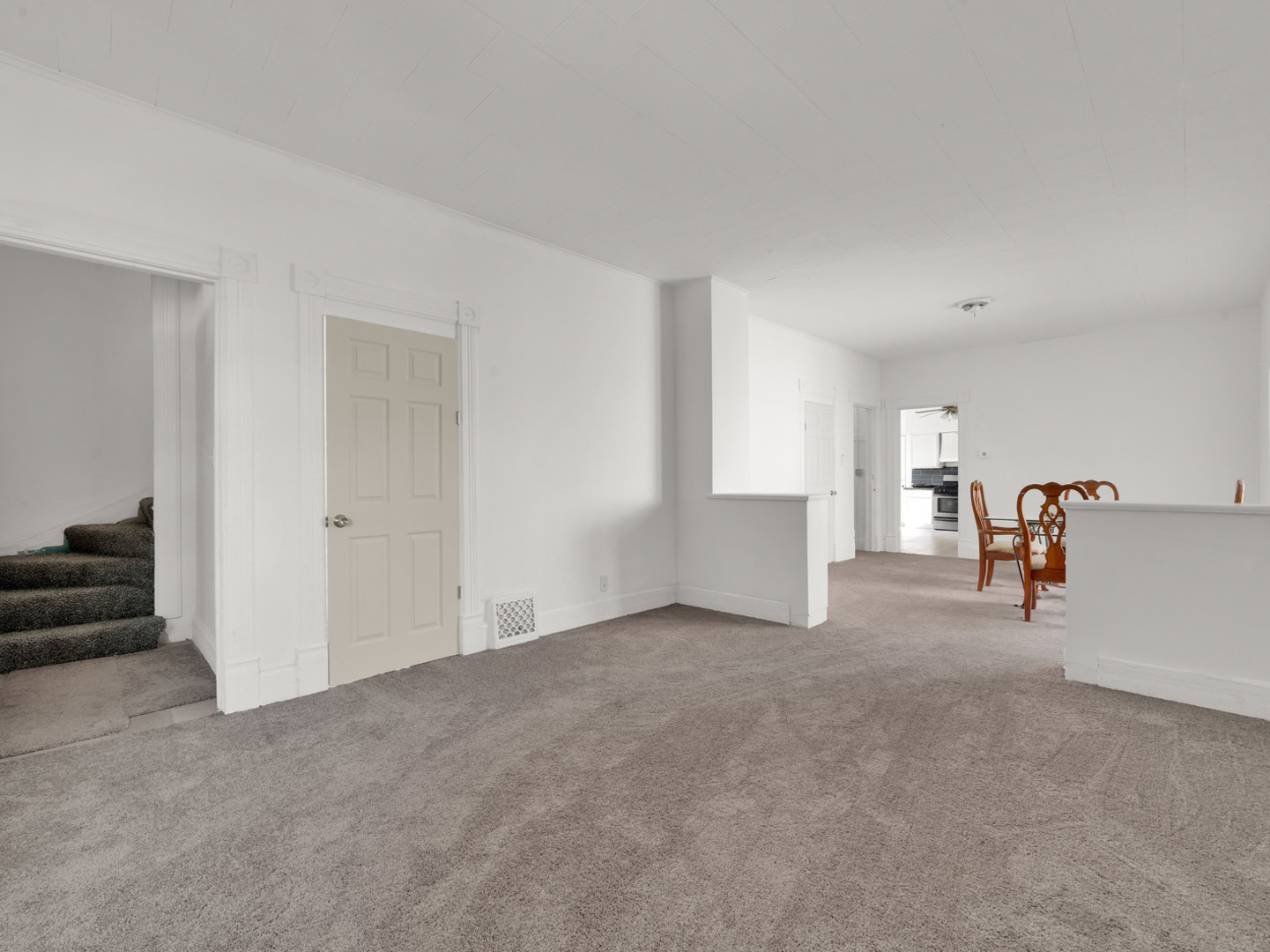 11548 S State Street Property Photo 5