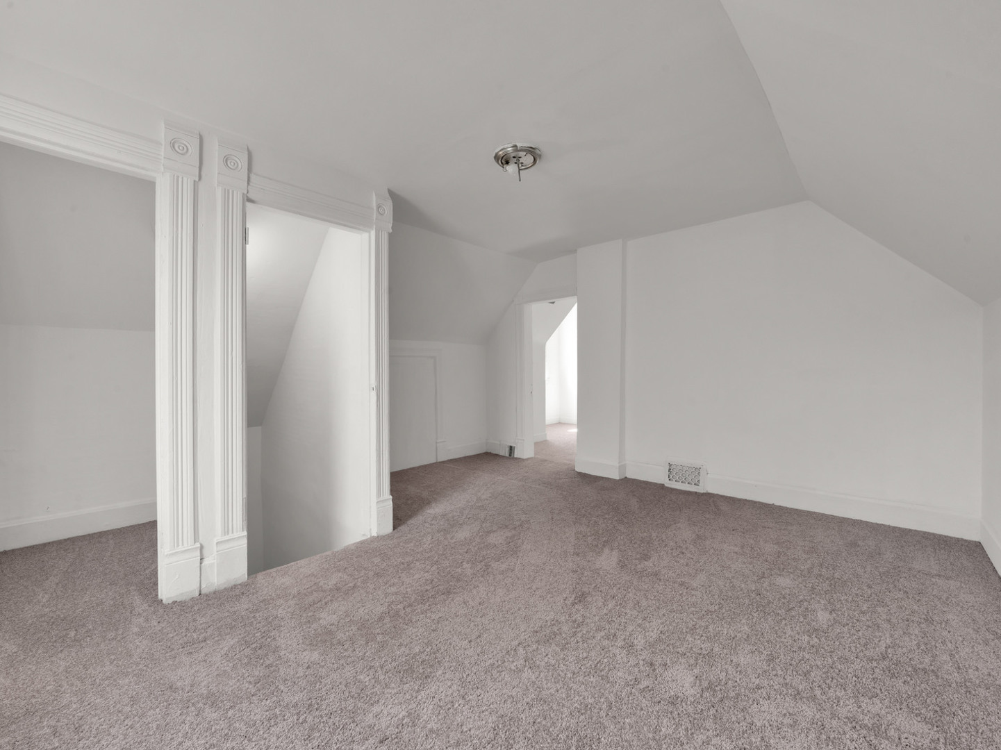 11548 S State Street Property Photo 9