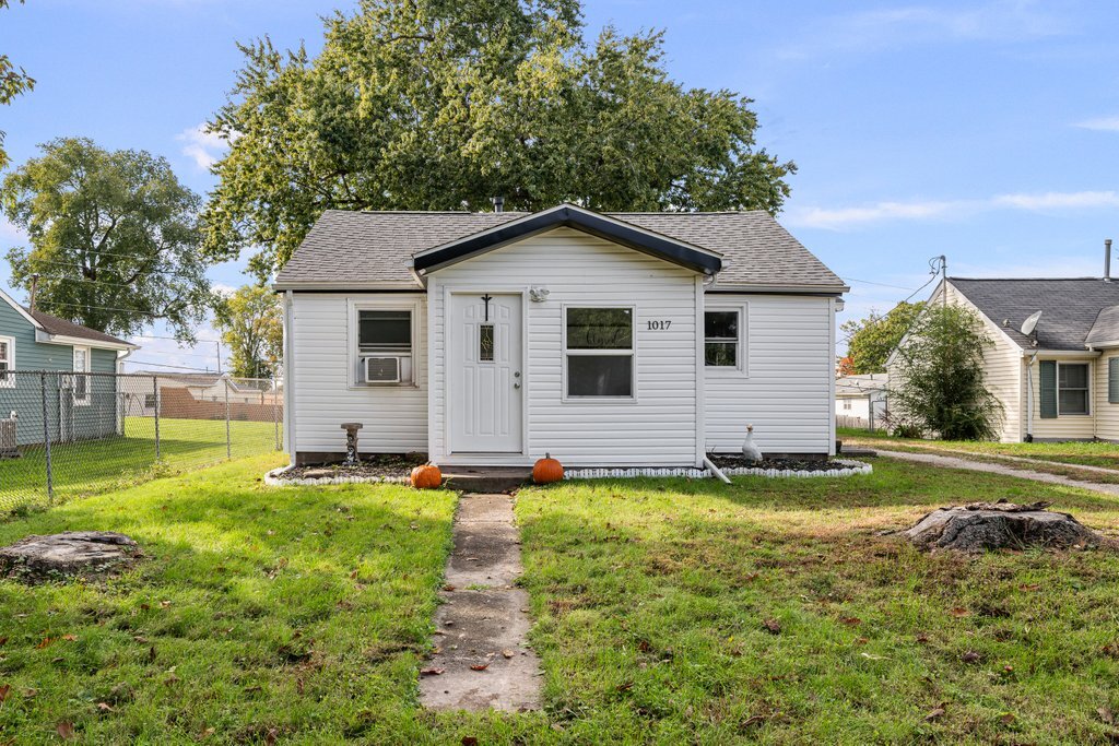 1017 7TH Street