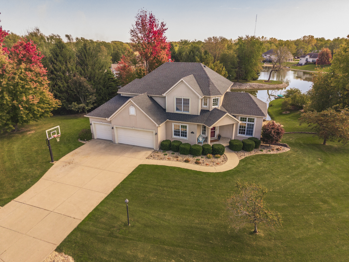 10069 Wolf Hill Road Property Photo 1