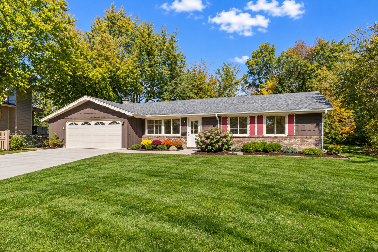 608 Andrew Court Property Photo 1