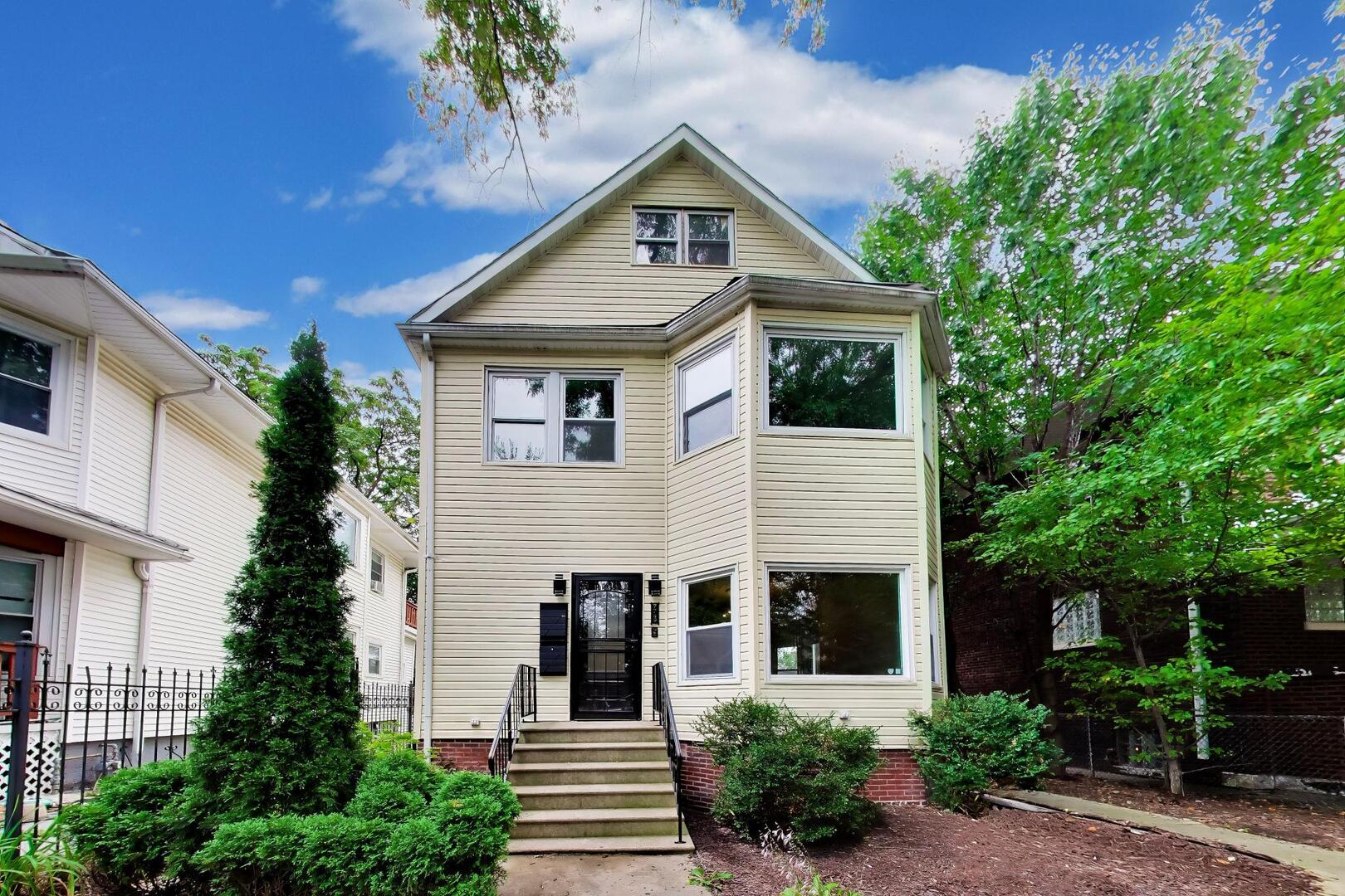 7749 S Green Street Property Photo 1