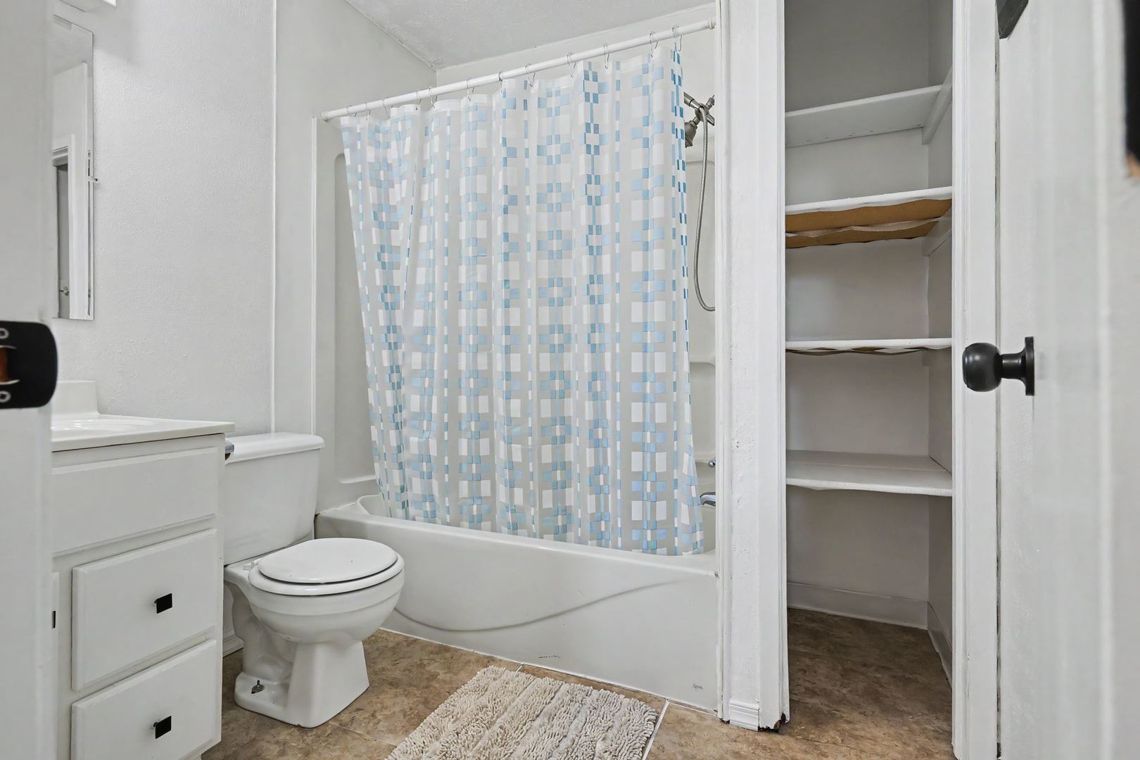 101 N Orr Drive 6 Property Photo 14