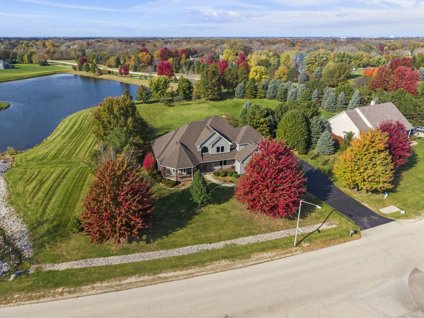 5557 Fields Drive Property Photo 1
