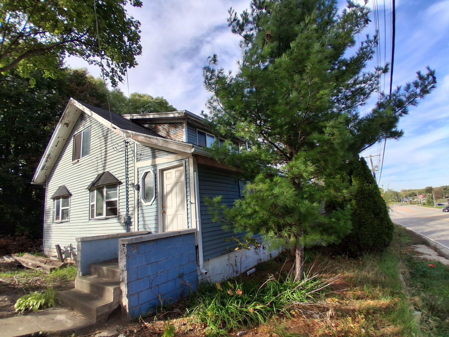 302 N Springfield Avenue Property Photo 1