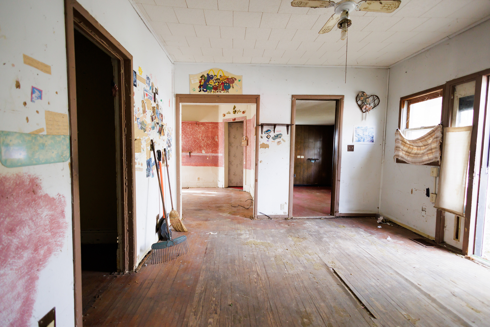 1254 E Bourbonnais Street Property Photo 6