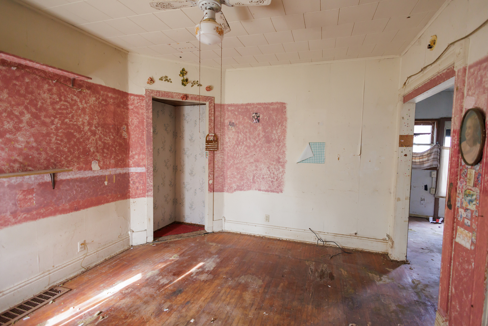 1254 E Bourbonnais Street Property Photo 12