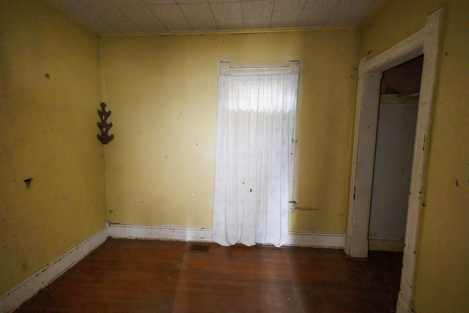 1254 E Bourbonnais Street Property Photo 16