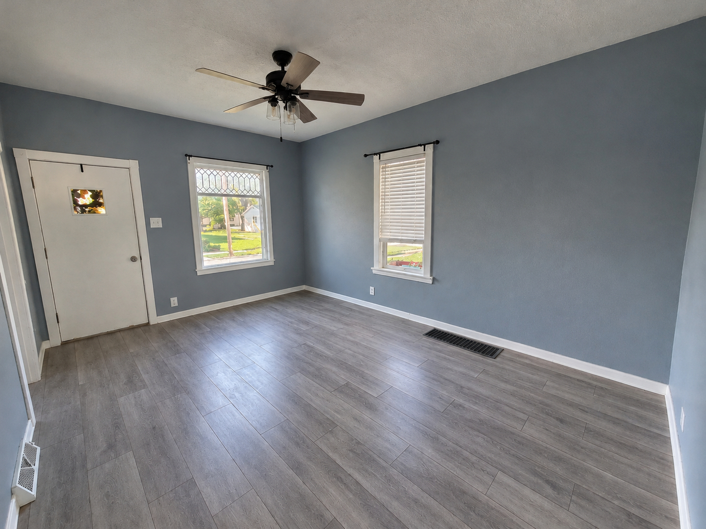 736 Swift Avenue Property Photo 2