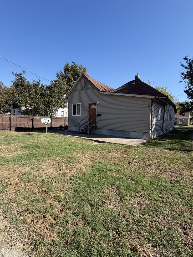 208 Election Street Property Photo 1