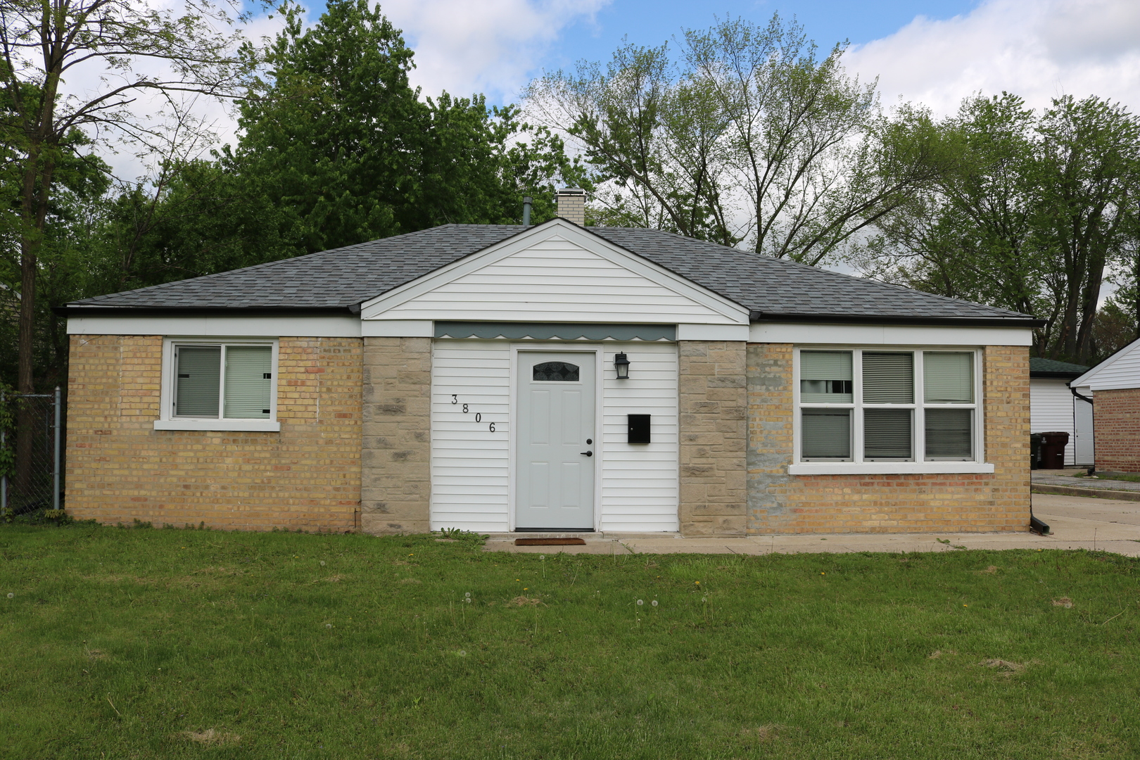 3806 Western Avenue Property Photo 2