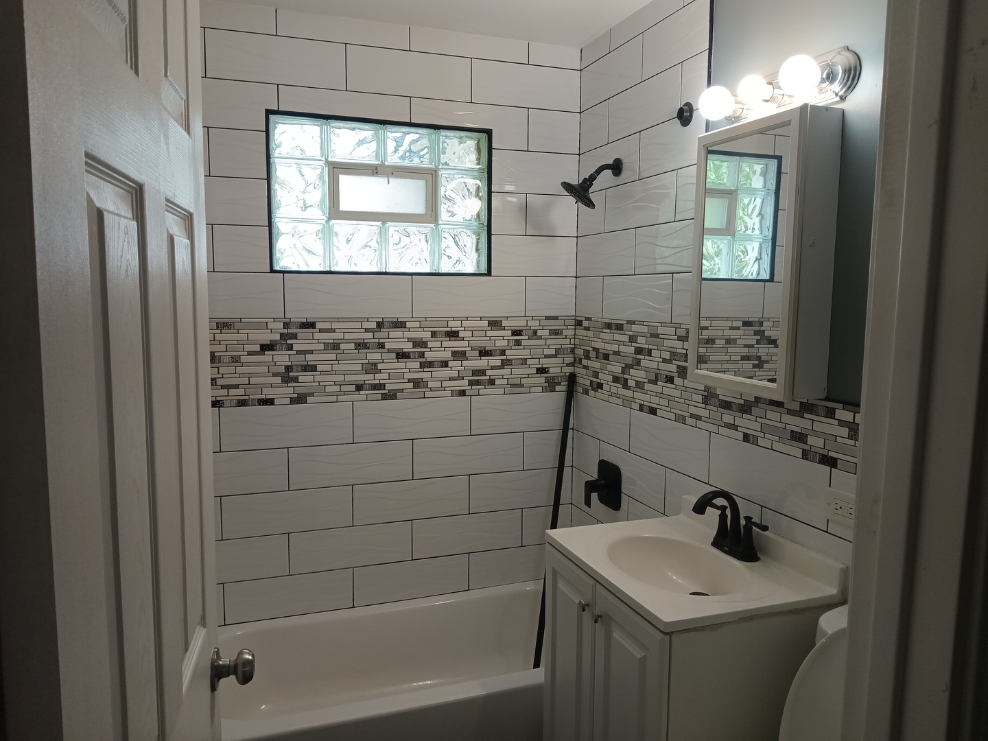 3806 Western Avenue Property Photo 12