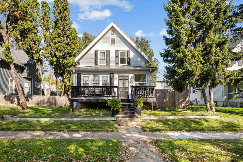 1813 18th Avenue Property Photo 1