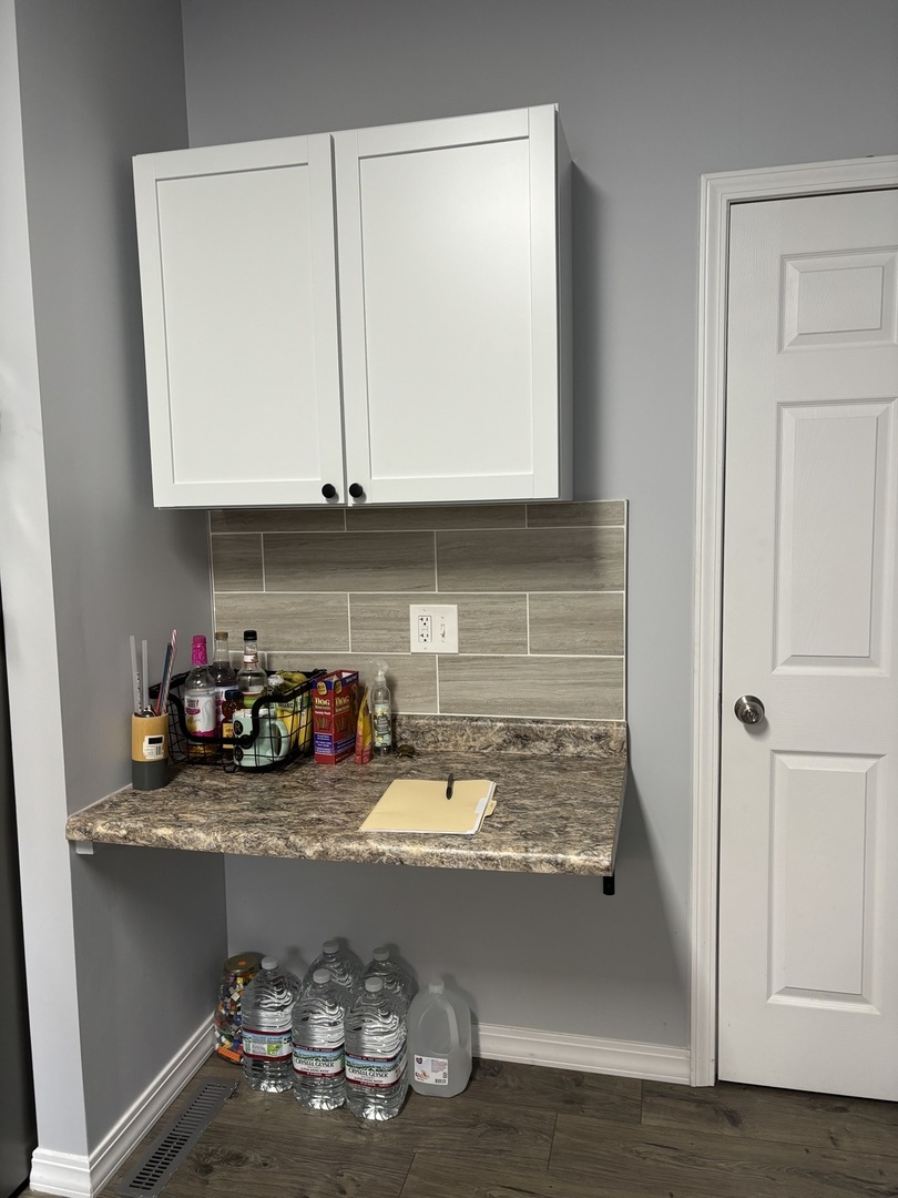 526 E Smith Street Property Photo 12