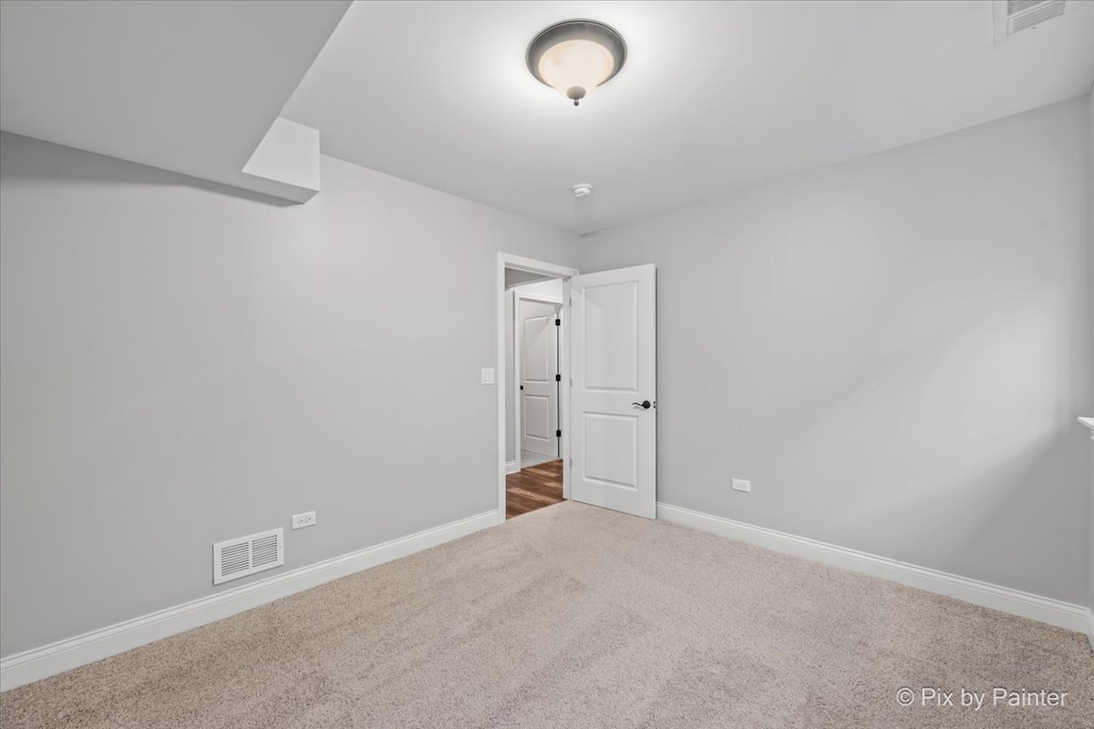 735 Harper Avenue Property Photo 32