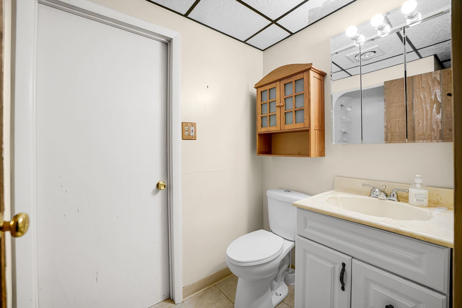 16819 Meadowdale Drive Property Photo 16