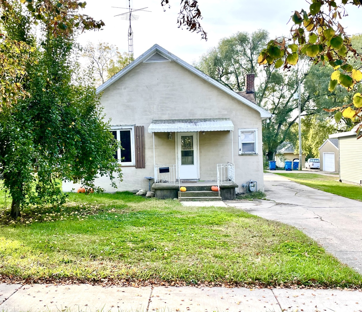315 E Devlin Street Property Photo 1