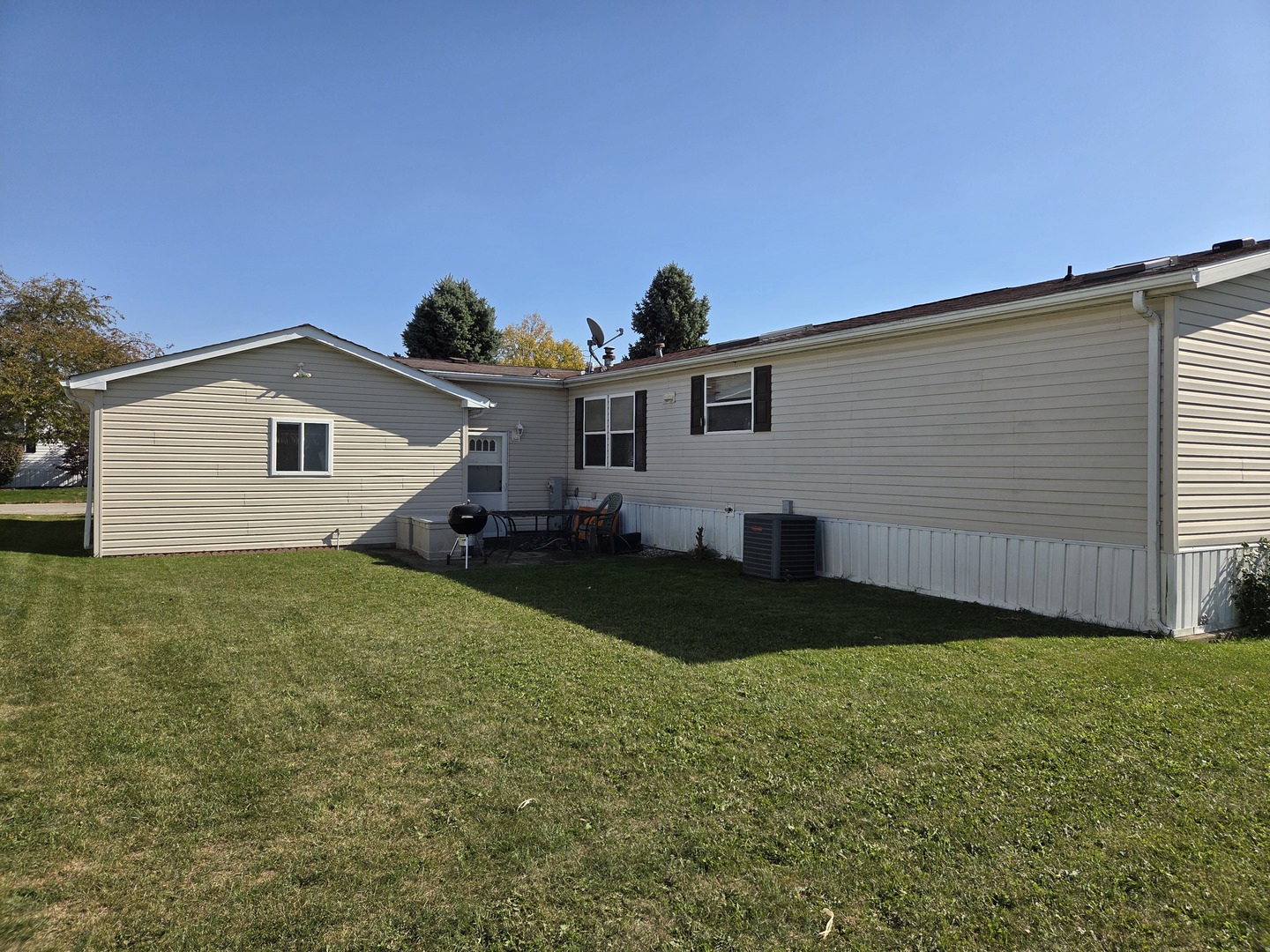 830 Cedar Circle Property Photo 1