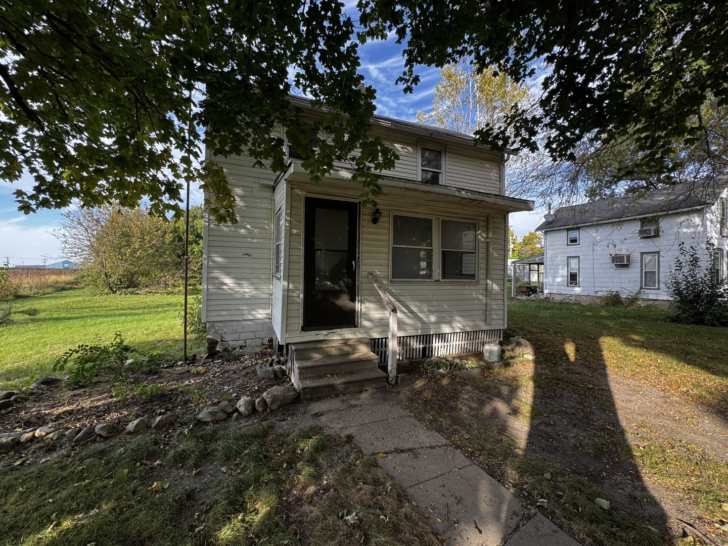 204 E Cherry Street Property Photo 1