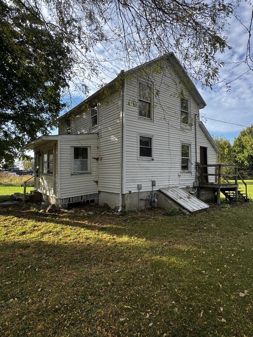 204 E Cherry Street Property Photo 4
